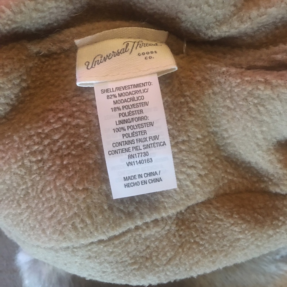 NWT Universal Thread Women’s Faux Fur Trapper Hat - Picture 6 of 7